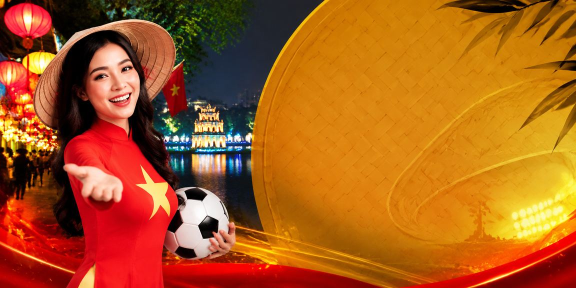 Người dùng Hà Nội xem thông tin bóng đá trên điện thoại trước khi tải qmh